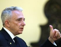 Isărescu: Nu voi accepta o funcţie de premier
