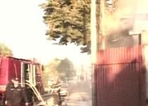 Incendiu de proporţii, în cartierul Crângaşi din Capitală: Două locuinţe, cuprinse de flăcări (VIDEO)