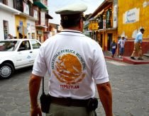 Poliţiştii din capitala Mexicului vor fi supuşi la regim alimentar