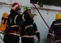 Patru case au fost cuprinse de flăcări în cartierul Giuleşti din Capitală