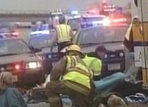 SUA. Doi morţi şi 21 de răniţi, după ce şoferul unui autobuz a pierdut controlul volanului (VIDEO)