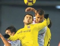 Arthuro a marcat dintre trei fundaşi ai lui Villarreal. Vezi golul "zdrenţei" alungate de Becali (VIDEO)