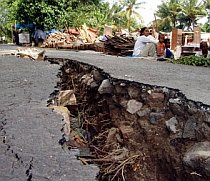 Un cutremur de 7,8 pe scara Richter a avut loc în insula indoneziană Sumatra (VIDEO)