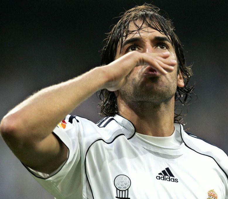 Rezerva Raul ar părăsi Real la 33 de ani. "Vreau să joc fotbal în continuare"