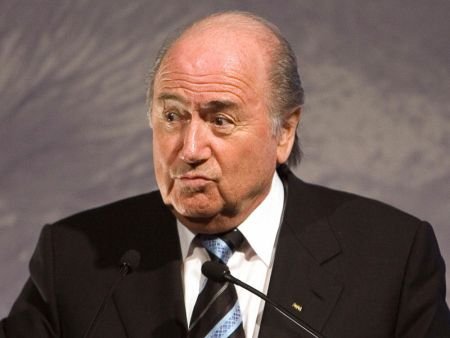 Blatter le cere scuze englezilor şi redeschide discuţia tehnologiei în fotbal
