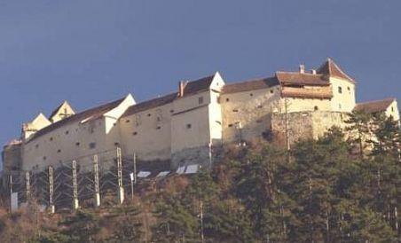 Cetatea Râşnov, redeschisă după un an de pauză. Intrarea liberă în luna august
