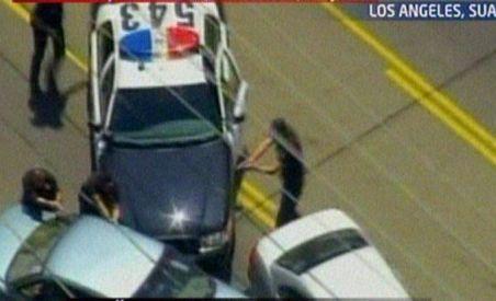 Urmărire pe autostradă: Poliţiştii americani au prins un şofer care i-a ameninţat cu moartea (VIDEO)
