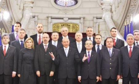 Guvernul Boc, în pragul remanierii: Mai mulţi parlamentari i-au cerut premierului să depună mandatul
