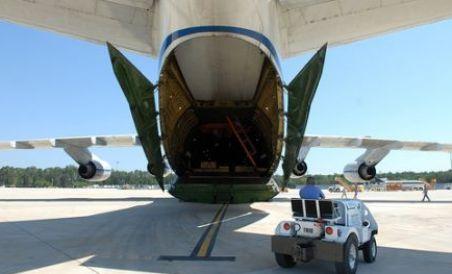 Un avion cargo care opera pentru NATO s-a prăbuşit în apropiere de Kabul