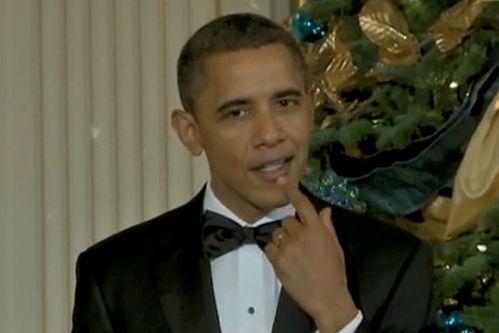 Cuvântul &quot;superfluu&quot; i-a dat bătăi de cap lui Obama, din cauza buzei sparte: &quot;Încercaţi voi după 12 copci&quot;