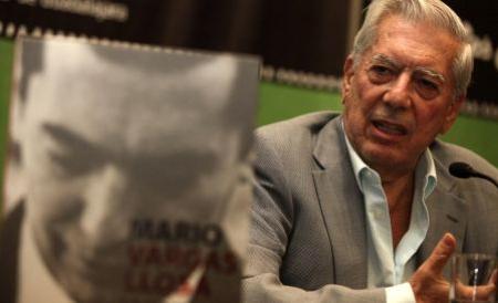 Mario Vargas Llosa va juca într-o piesă de teatru regizată de vărul său, Luis Llosa