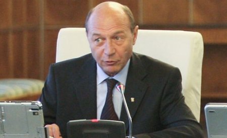 Băsescu a discutat la Cotroceni cu Boc, Oprea, Ialomiţianu şi Igaş despre pensiile militarilor 