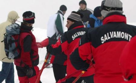 Turiştii blocaţi în Masivul Bucegi au fost salvaţi. Salvamontiştii i-au găsit lângă pârtia Bran, unde au ajuns singuri