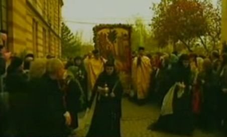 Credincioşii au mers în pelerinaj, de Florii, la Patriarhia Română