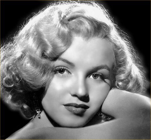 Fotografii inedite cu Marilyn Monroe, descoperite în casa  unui colecționar amator 