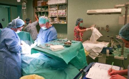 Premieră mondială: Medicii spanioli au făcut un transplant dublu de picioare