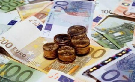 Moneda euro a scăzut la 4, 2402 lei/euro. Vezi cursul BNR
