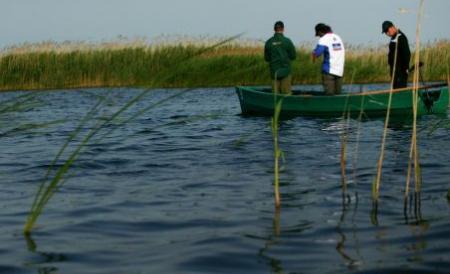 Preotul din Sfântu Gheorghe şi un localnic, dispăruţi fără urmă în Delta Dunării