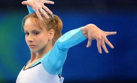 Scad şansele la medalii: Sandra Izbaşa ratează CM de gimnastică