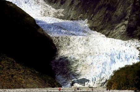 Studiu: Gheţarii din Himalaya sunt pe punctul de a se topi. S-au mărit lacurile glaciare