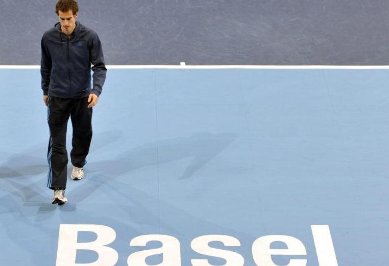 Andy Murray s-a retras de la Basel din cauza problemelor musculare. Federer s-a calificat în sferturi