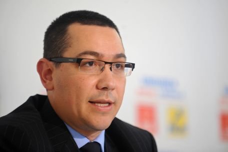 Victor Ponta: USL nu va fi afectată de ieşirea lui Mircea Geoană din PSD