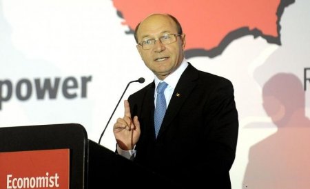 Traian Băsescu a mulţumit notarilor pentru ceea ce fac pentru România şi pentru români