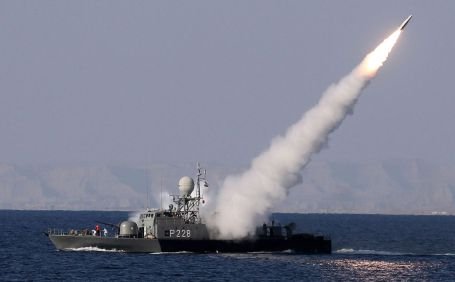Mai multe nave de război din Rusia se îndreaptă către Siria