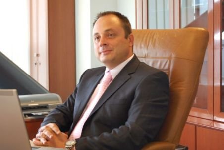 Directorul Transelectrica, revocat din funcţie de Bode la cererea lui Ungureanu. Vezi care este motivul