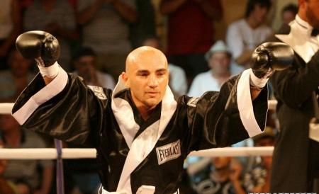 Pugilistul Sorin Tănăsie, făcut KO cu un scaun în cap de colegul de celulă