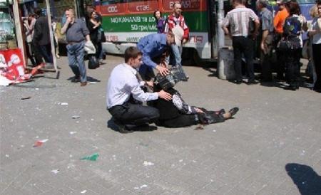 Cel puţin 15 persoane au fost ucise şi peste 40 rănite, în două explozii din Daghestan