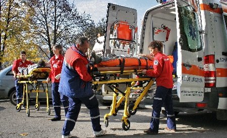 O persoană a murit şi o alta a fost rănită în urma unui accident pe DN 2, în judeţul Buzău 