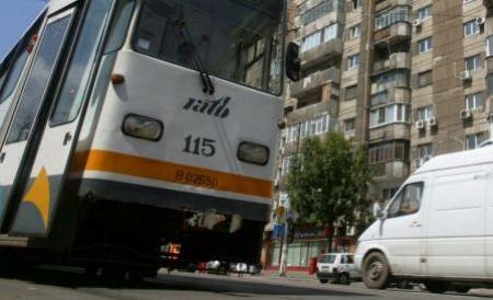 Conducerile RATB şi RADET au fost demise din cauza managementului defectuos