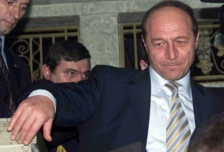 Blestemul Dosarului Flota... traume trăite de cei care l-au găsit pe Traian Băsescu vinovat 