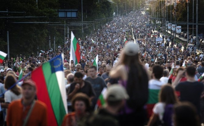 O lună de proteste în Bulgaria. Manifestanţii spun că nu vor renunţa la proteste până când premierul nu va demisiona