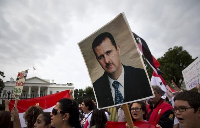 Americanii sunt deschişi unui dialog cu Rusia privind armele chimice deţinute de Siria