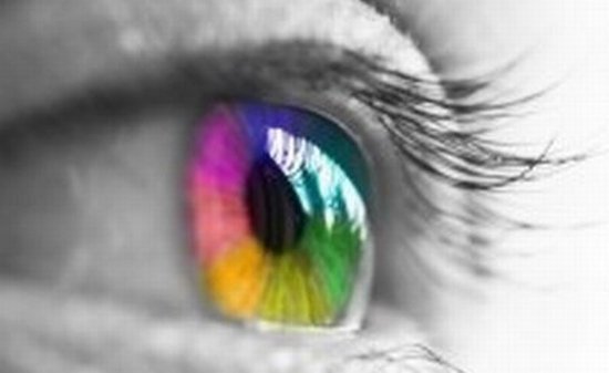 Medicii americani au descoperit o modalitate de a schimba culoarea ochilor