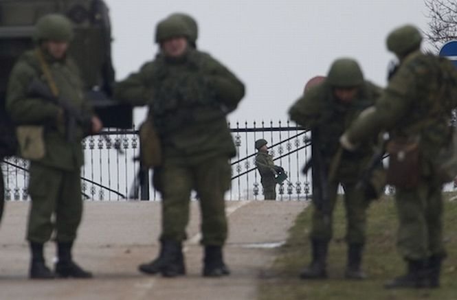 Secretarul general al NATO cere Rusiei să îşi retragă forţele la bazele pe care le deţine în Ucraina