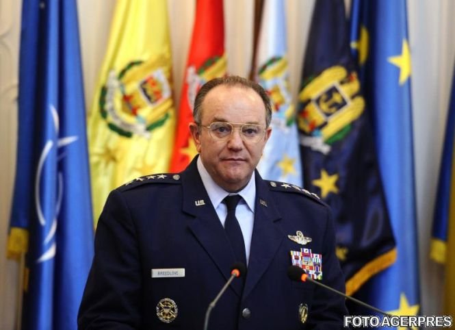 Comandantul NATO în Europa: Suntem pregătiţi să iniţiem măsuri de apărare suplimentare în est