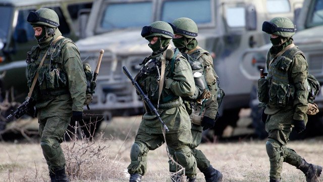 Russian-military-at-Ukrai-010.jpg