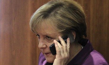 Angela-Merkel-phone-008.jpg