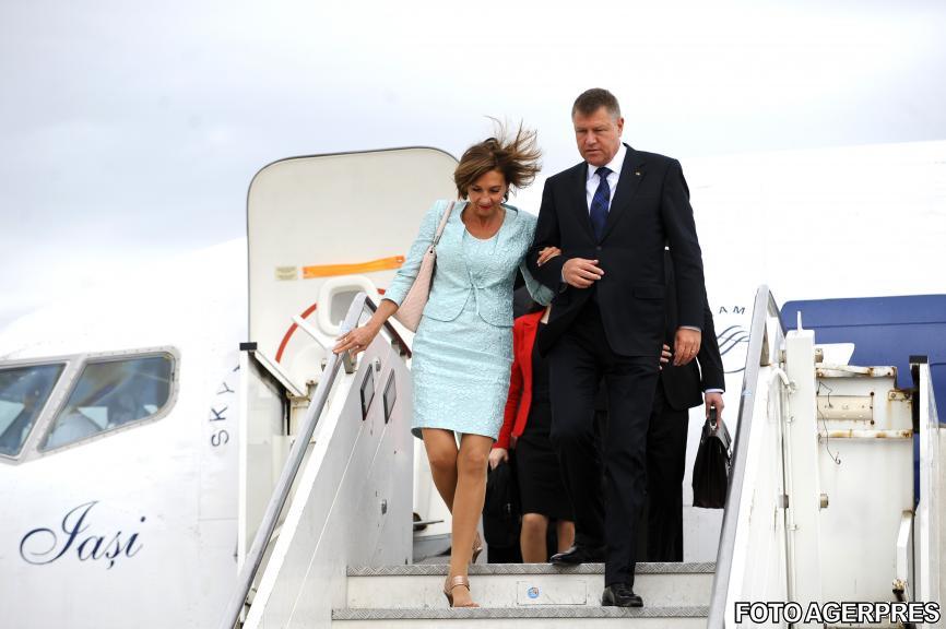 Iohannis scara avion.jpg