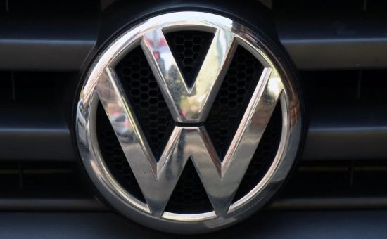 Impactul scandalului Volkswagen: Primăriile oraşelor dependente de grupul auto îşi îngheaţă proiectele