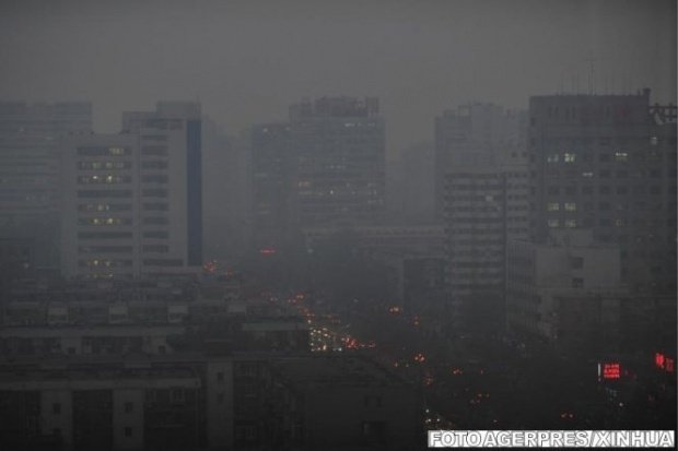 Poluare ridicată în Beijing. Autorităţile au emis cod portocaliu