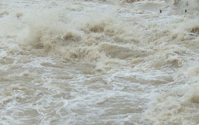 Inundaţii devastatoare. În Alba un pârâu a atins un debit care se vede o dată la 150 de ani