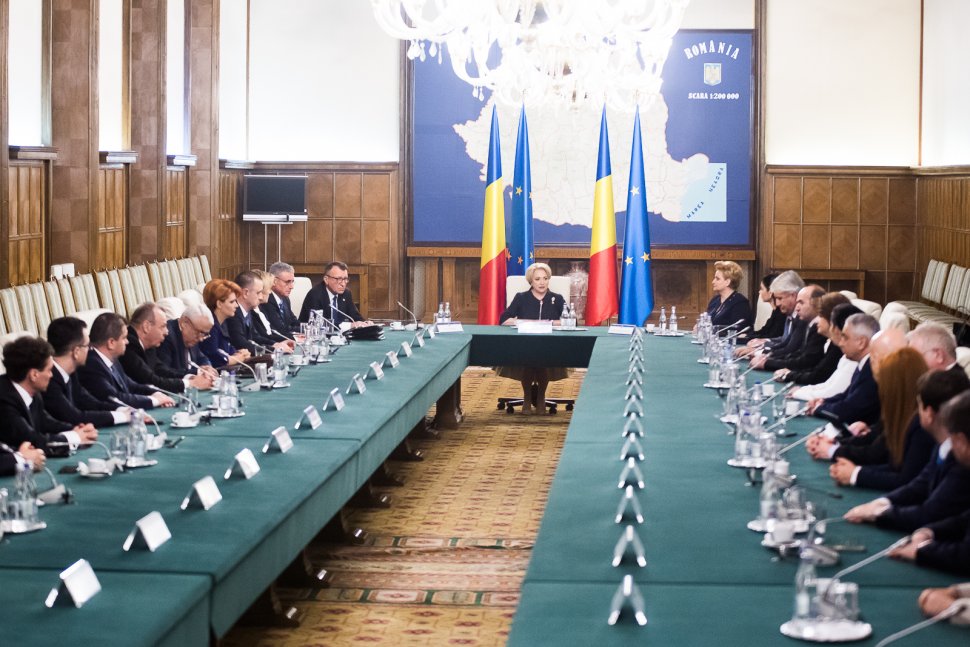 Sondaj Avangarde: Ce miniștri pierd încrederea românilor
