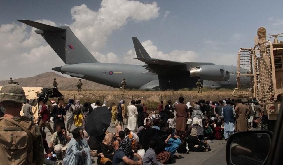 Imagini evacuare aeroport Kabul