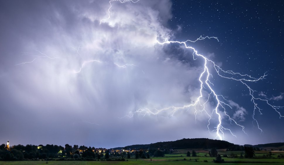 Alertă meteo ANM: Cod galben de furtuni, în mai multe județe din țară