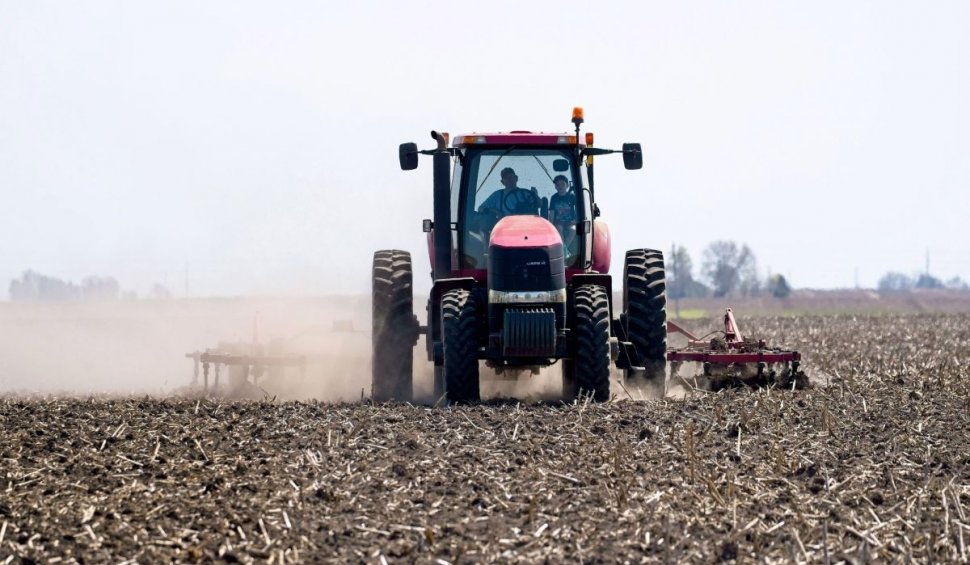 "Rabla pentru tractoare", noua măsură cu care PSD sprijină fermierii: câte 20.000 de euro pentru dotarea cu utilaje agricole