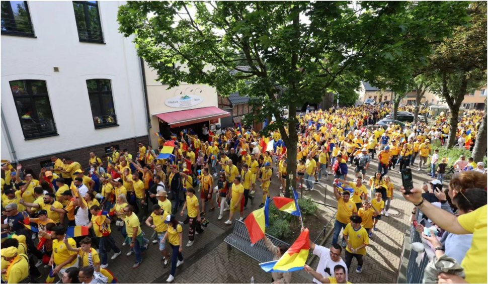 Zeci de mii de români au luat cu asalt străzile din Koln înainte de marele meci cu Belgia 